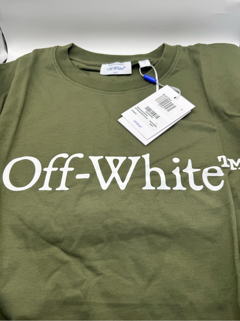 Off-White Army Green Men’s Large Bookish Skate Logo Short Sleeve Tee NWT/Auth